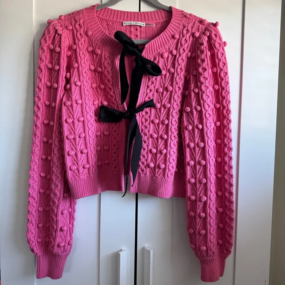 Alice + Olivia Pink Kitty Puff-Sleeve Cardigan Size Large - Picture 2 of 11
